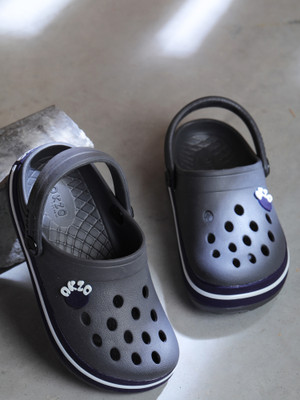 Abros Boys Strap Clogs(Black , 7Y)