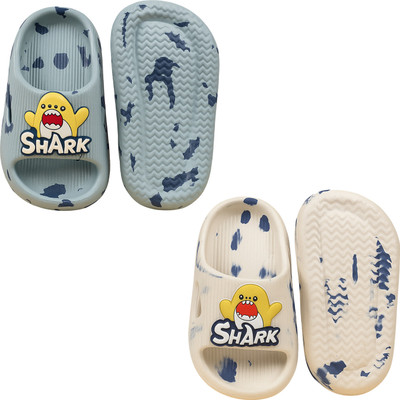 ONFEET Boys & Girls Slip On Slipper Flip Flop(Multicolor , 5-5.5 Years)