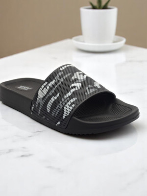 TRV Boys & Girls Slip On Slipper Flip Flop(Black , 4-5 Years)