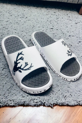 Fabbmate Boys Slip On Slipper Flip Flop(White , 18-19 Years)