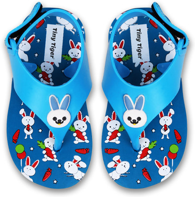 Tiny Tiger Looney Toons Boys Velcro Slipper Flip Flop(Multicolor , 12 - 18 Months)