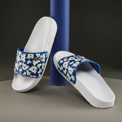 CAMPUS Tom & Jerry Boys & Girls Slip On Slipper Flip Flop(White , 11 - 12 Years)