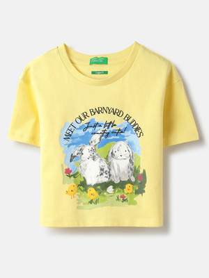 United Colors of Benetton Girls Graphic Print Pure Cotton Regular T Shirt(Yellow, Pack of 1)