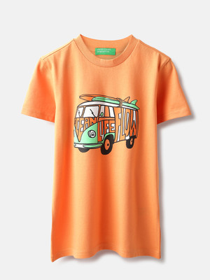 United Colors of Benetton Boys Graphic Print Pure Cotton Regular T Shirt(Orange, Pack of 1)