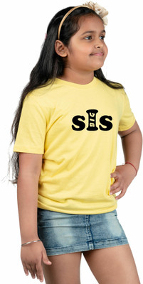 CHOMMBOOKA TRENDING Girls Typography Cotton Blend Regular T Shirt(Yellow, Pack of 1)
