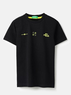 United Colors of Benetton Boys Printed Pure Cotton Regular T Shirt(Black, Pack of 1)