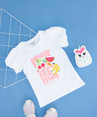 Pantaloons Junior Girls Solid Pure Cotton Regular T Shirt(White, Pack of 1)