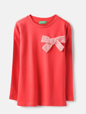 United Colors of Benetton Girls Embroidered Pure Cotton Regular T Shirt(Red, Pack of 1)