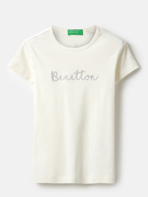 United Colors of Benetton Baby Girls Embroidered Pure Cotton Regular T Shirt(White, Pack of 1)