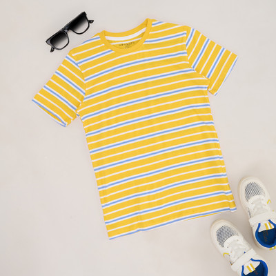 Pantaloons Junior Boys Solid Cotton Blend Regular T Shirt(Yellow, Pack of 1)