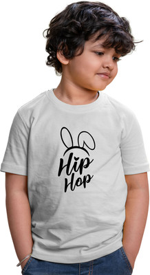 CHOMMBOOKA TRENDING Boys Typography, Graphic Print Pure Cotton Regular T Shirt(Grey, Pack of 1)