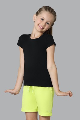 VAN HEUSEN Girls Solid Pure Cotton Regular T Shirt(Black, Pack of 1)