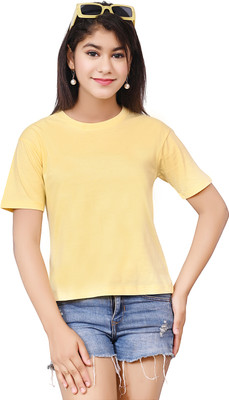 Telesto Girls Solid Pure Cotton Regular T Shirt(Yellow, Pack of 1)