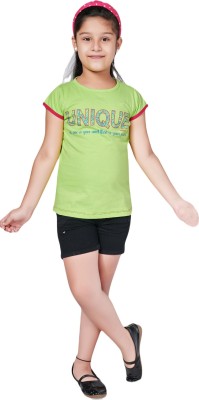 sassy queen Girls Typography, Printed Cotton Blend Slim T Shirt(Light Green, Pack of 1)