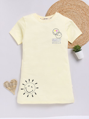 Happy Faces Baby Girls Cartoon Pure Cotton Regular T Shirt(Yellow, Pack of 1)