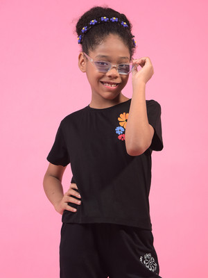 CRIMSOUNE CLUB Girls Printed Lyocell Regular T Shirt(Black, Pack of 1)