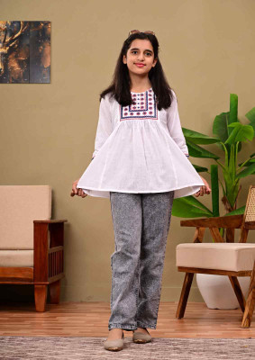 DMP EXPORT Girls Party Cotton Blend Fashion Sleeve Top(White, Pack of 1)