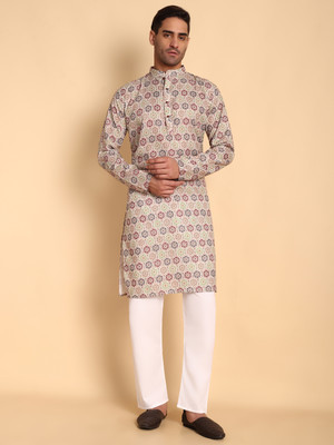 Vardha Men Tribal Trail Cut Kurta(Multicolor)