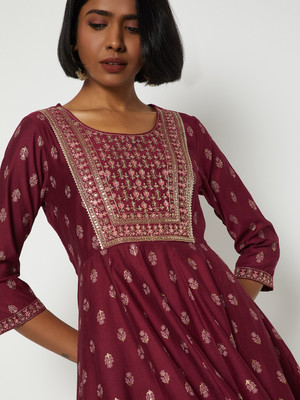 MAX Women Embroidered, Embellished A-line Kurta(Red)