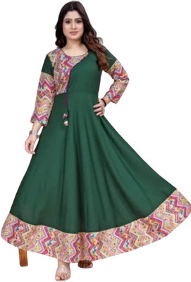 Neminath Women Solid Flared Kurta(Green)