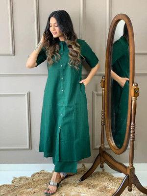 Yadacollections Women Solid Straight Kurta(Green)