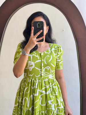 Assamica Flared/A-line Gown(Green)