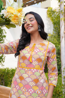 BKApparels Women Embroidered Straight Kurta(Multicolor)