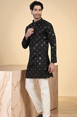 HOODLER Men Embroidered Straight Kurta(Black)