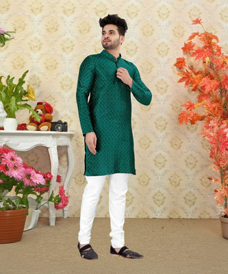 Shree Dutt Creation Men Embroidered Straight Kurta(Dark Green)