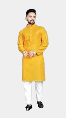HouseOfCommon Men Solid A-line Kurta(Yellow)