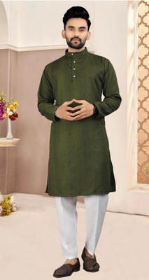 vastraveda Men Self Design Ethnic Dress Kurta(Maroon)