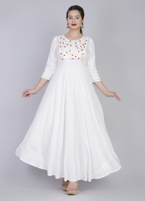 Daneen Women Embroidered Anarkali Kurta(White)