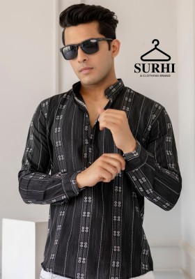 Surhi Men Printed Straight Kurta(Black)