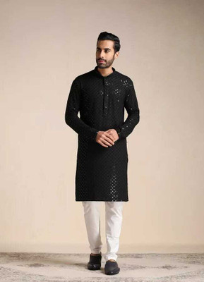 SHWENILA Men Embellished A-line Kurta(Black)
