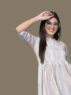 Houseofcommonv Women Striped Anarkali Kurta(White)