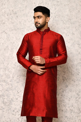 RANAK Men Solid Straight Kurta(Maroon)
