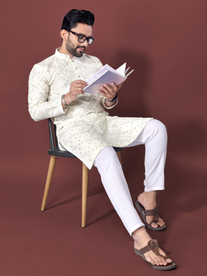 FOXDX Men Embroidered A-line Kurta(White)
