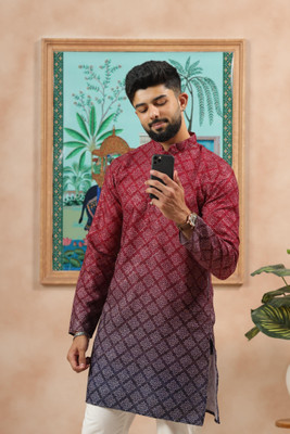 Koshin Men Dyed/Ombre Straight Kurta(Maroon)