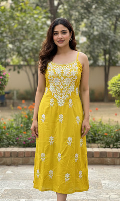 ChikankariArts Women Embroidered Straight Kurta(Green)