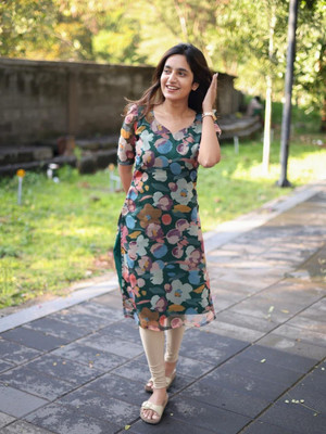 Byaara Women Floral Print, Printed, Abstract Straight Kurta(Green)