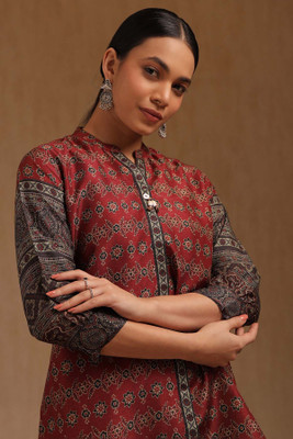 soch Women Floral Print Straight Kurta(Maroon)