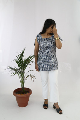 aanzri Women Geometric Print, Printed A-line Kurta(Dark Blue, White)