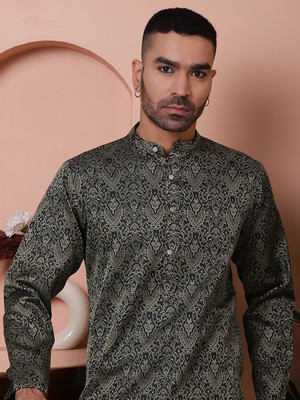 ANOUK Men Self Design Straight Kurta(Black)