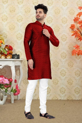 Shree Dutt Creation Men Self Design Straight Kurta(Red)