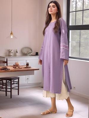 Gosriki Women Solid Straight Kurta(Purple)