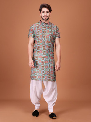 Shiwam Ethnix Men Printed A-line Kurta(Multicolor)