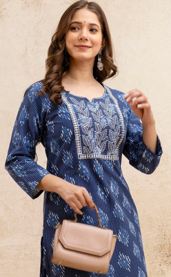 Surhi Women Embroidered Straight Kurta(Multicolor)