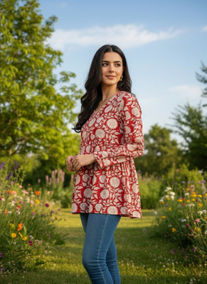 Desi Beats Women Floral Print Flared Kurta(Red)