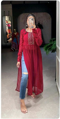 VIVID Women Embroidered A-line Kurta(Maroon)