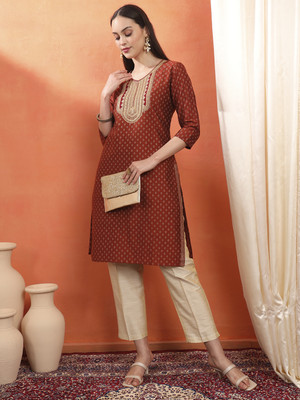 Span Women Embroidered Straight Kurta(Brown)